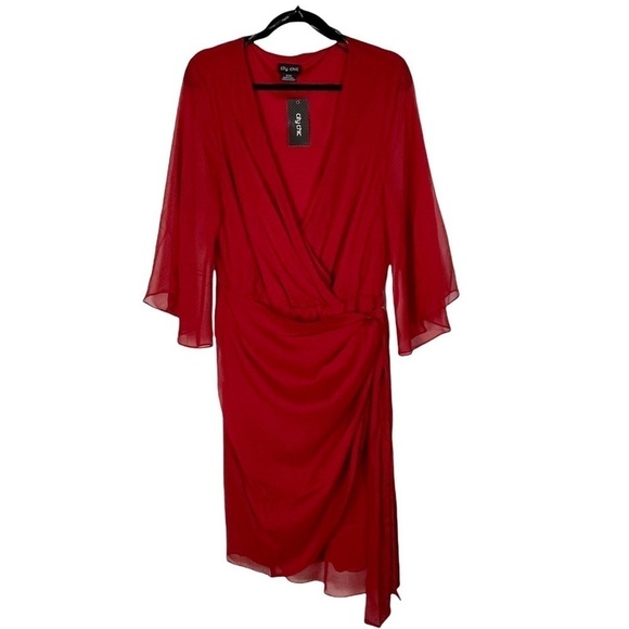 CITY CHIC SOFTLY WRAP LOVE RED BATWING SLEEVE FAUX WRAP HOLIDAY COCKTAIL DRESS - Picture 3 of 16